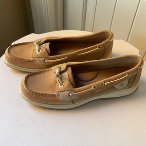 Sperry Comfort Top-Siders.